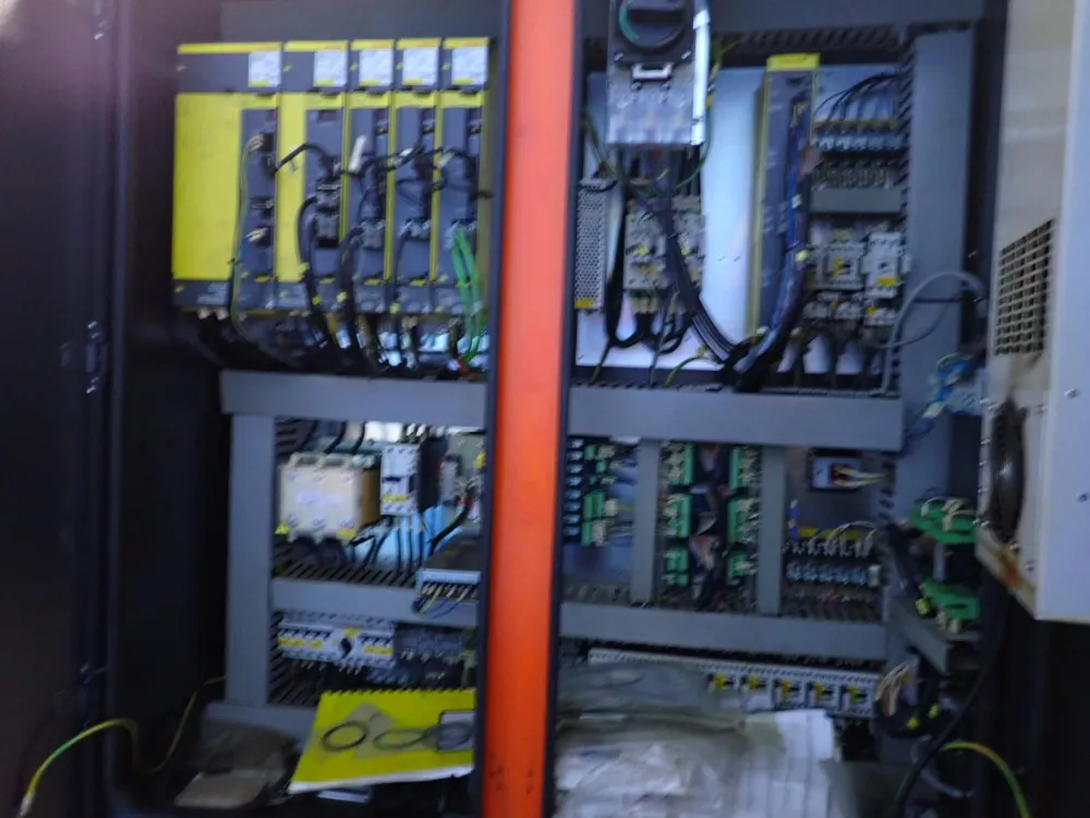 Leadwell Cnc Vmc - V-20it