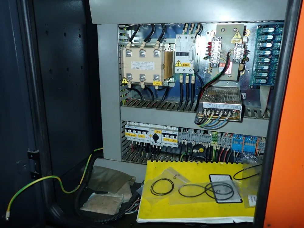 Leadwell Cnc Vmc - V-20it