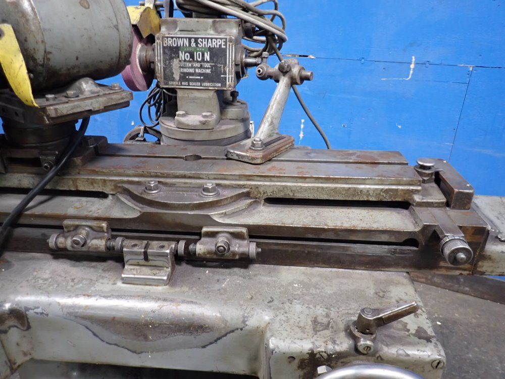 Brown & Sharpe 6" Tool & Cutter Grinder - No 10n