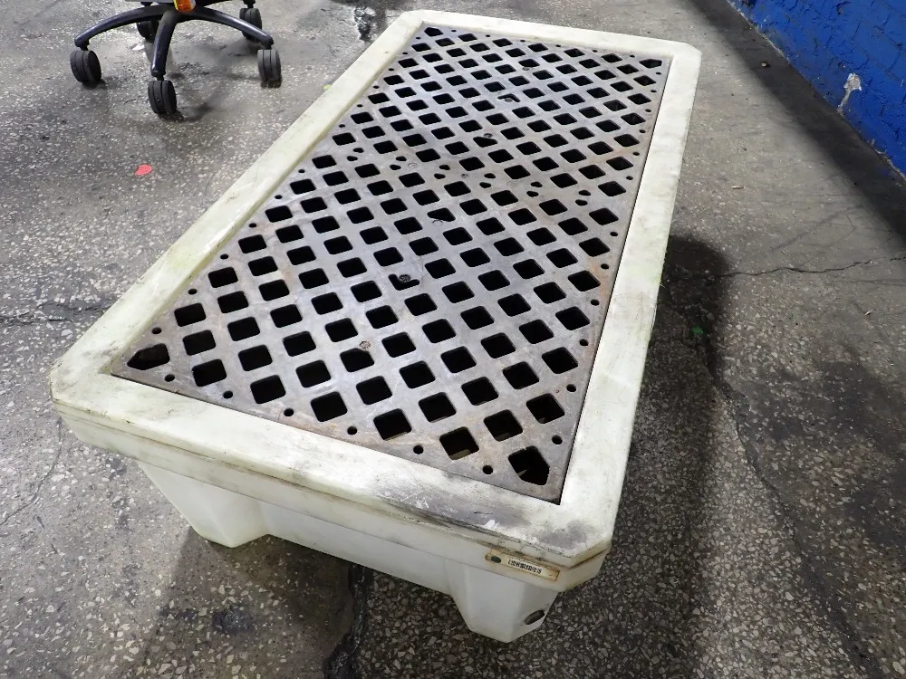 New Pig Corporation 66 Gal Containment Pallet