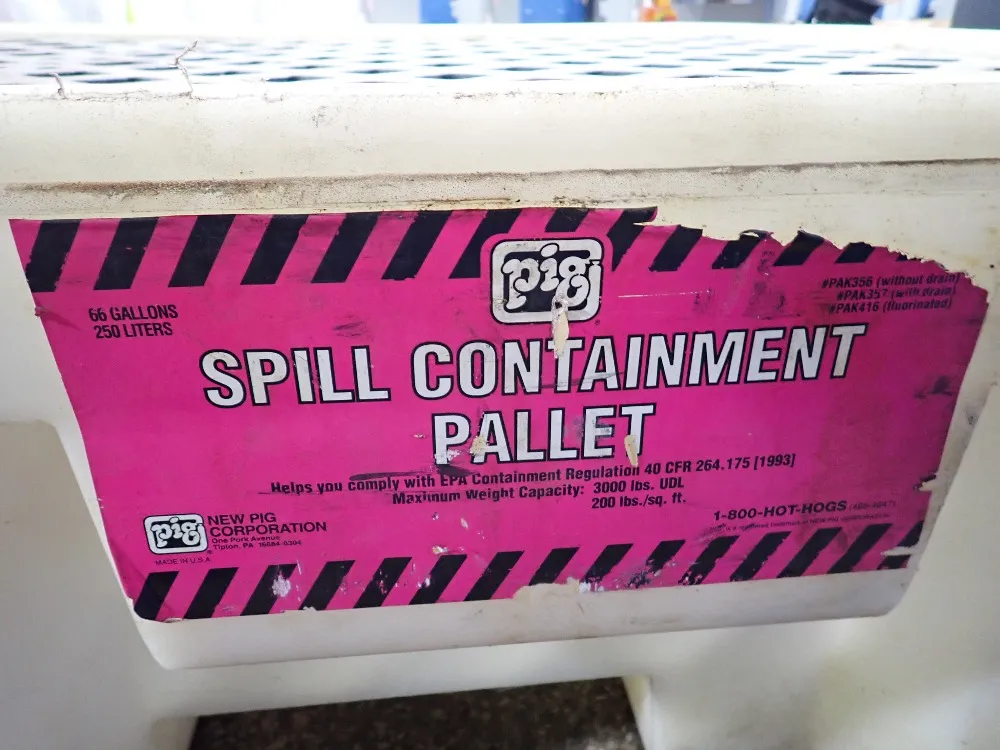 New Pig Corporation 66 Gal Containment Pallet