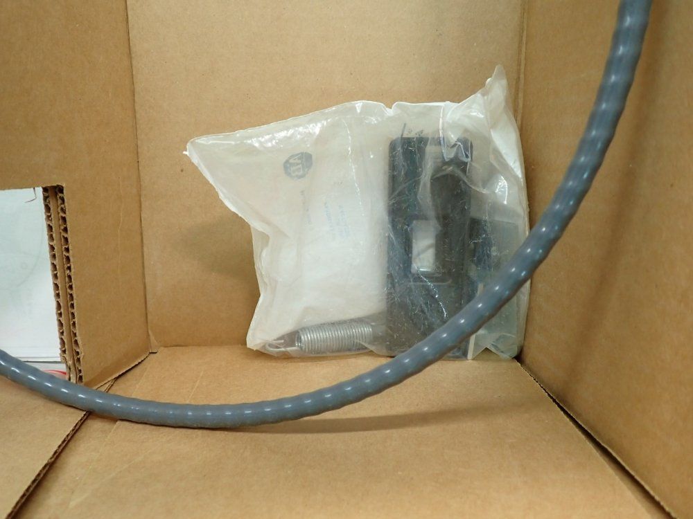 Allen Bradley Molded Case Ckt-bkr Cable - 140g-k-fmxb03