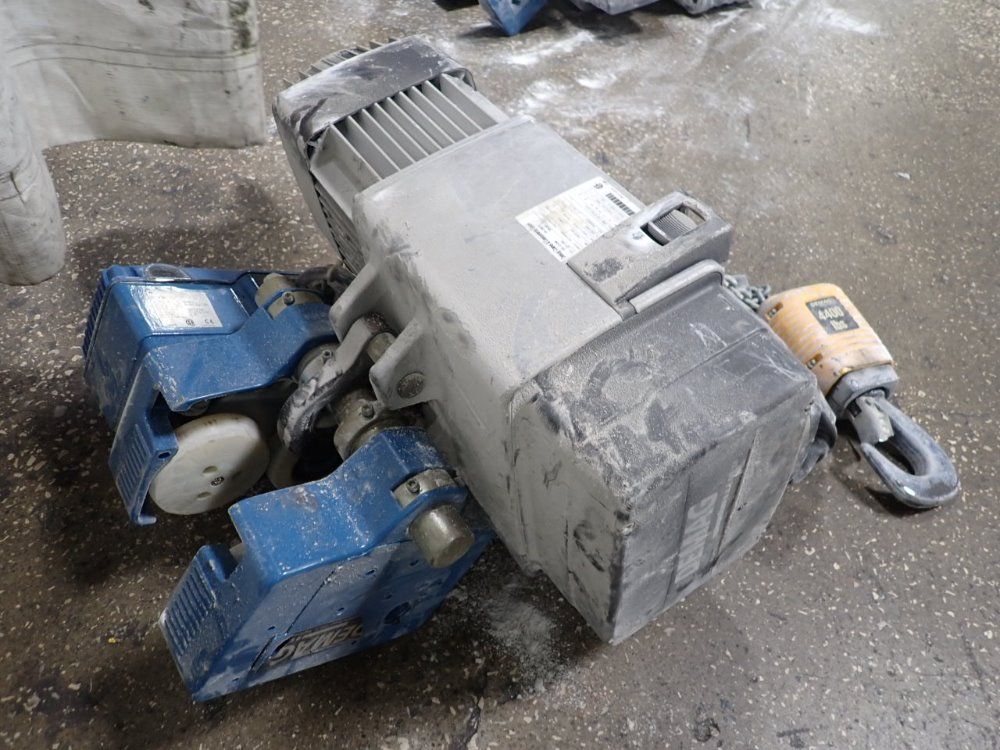 Demag 4400 Lbs Electric Chain Hoist - Dc-com 2/1 H5