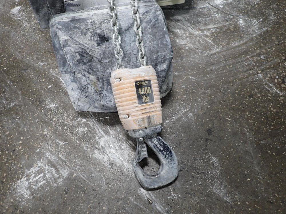 Demag 4400 Lbs Electric Chain Hoist - Dc-com 2/1 H5