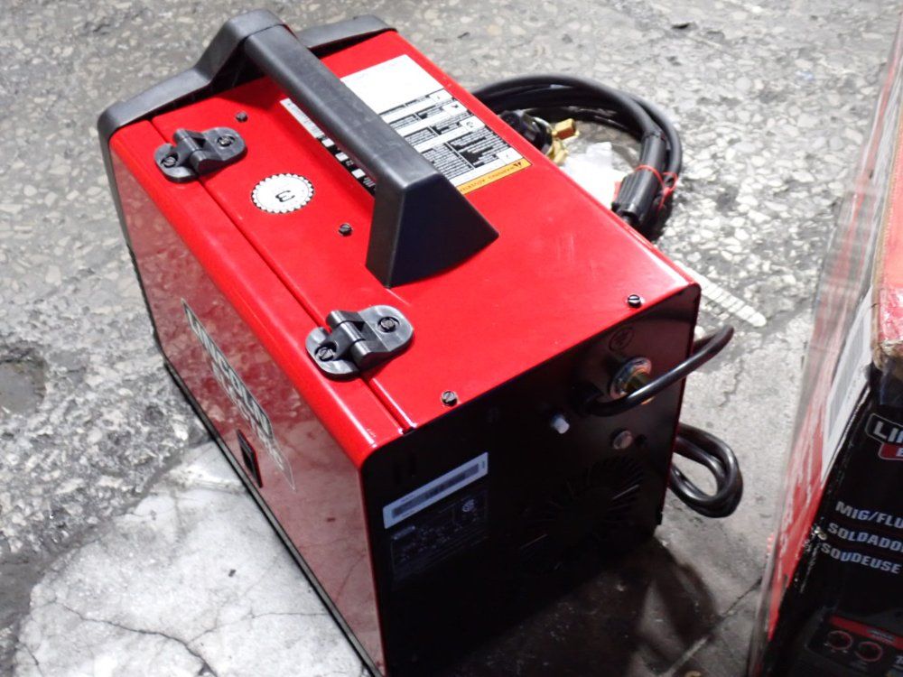 Lincoln Electric 30-140 A Welder - K2697-1