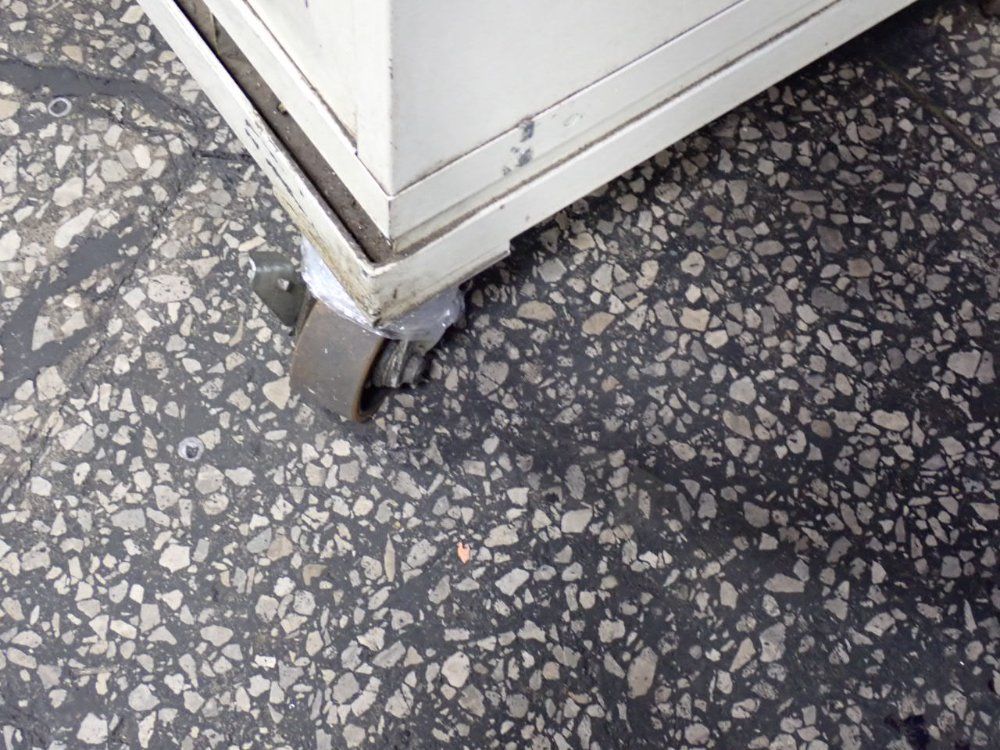 Bemis Packaging Machinery Co 14 Drawers Portable Tool Cabinet