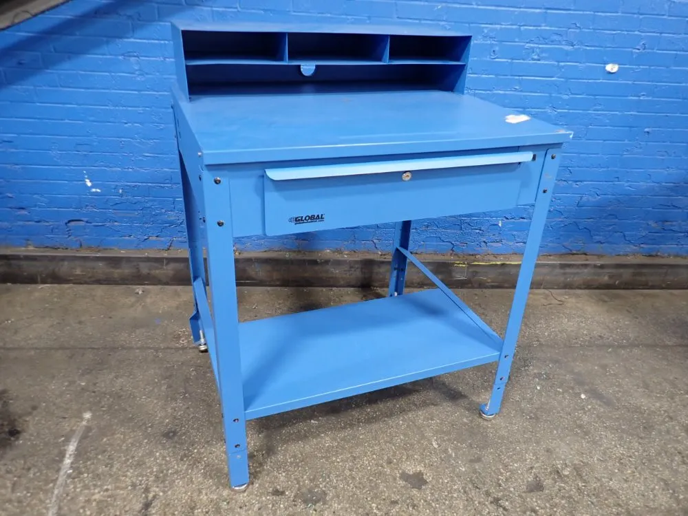 Global Industrial 34 1/2" X 29 1/2" Foremans Desk