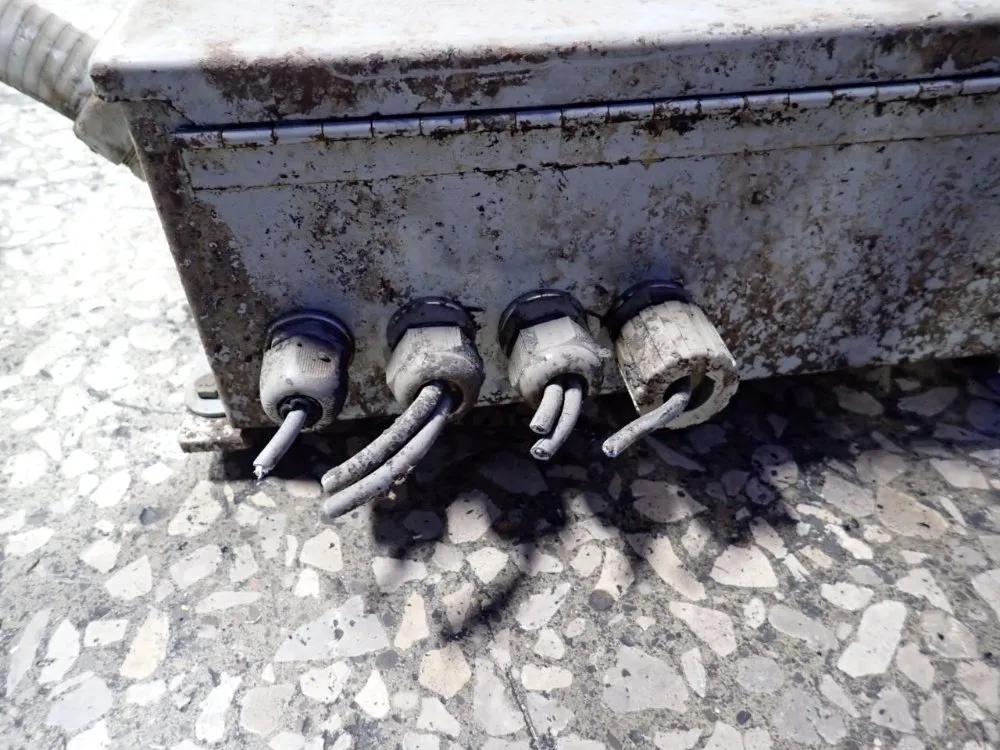 Static Controls Corp. Industrial Control Cabinet - 0920-e