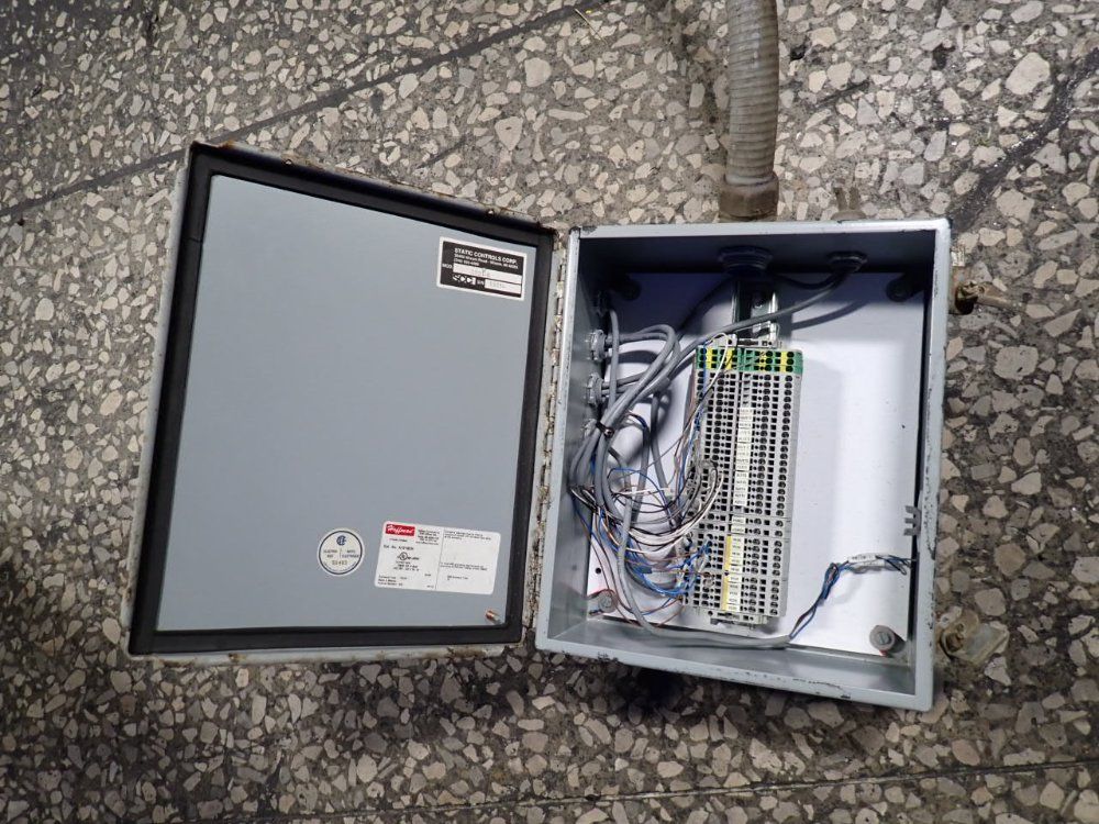 Static Controls Corp. Industrial Control Cabinet - 0920-e