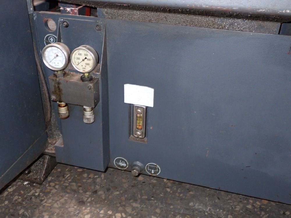 Cosen 22" X 17" Horizontal Band Saw - C-420nc