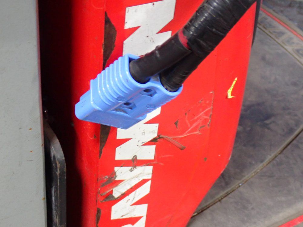 The Raymond Corporation 8,000 Lbs Riding Electric Pallet Jack - 8410