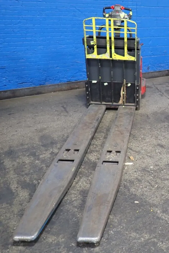 The Raymond Corporation 8,000 Lbs Riding Electric Pallet Jack - 8410