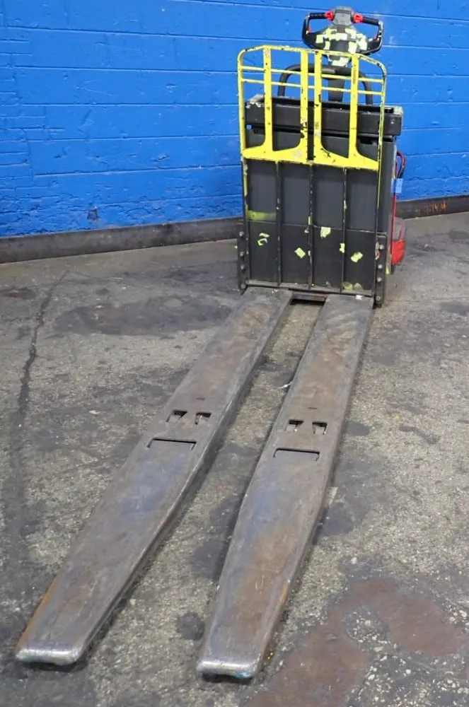 The Raymond Corporation 8,000 Lbs Riding Electric Pallet Jack - 8410