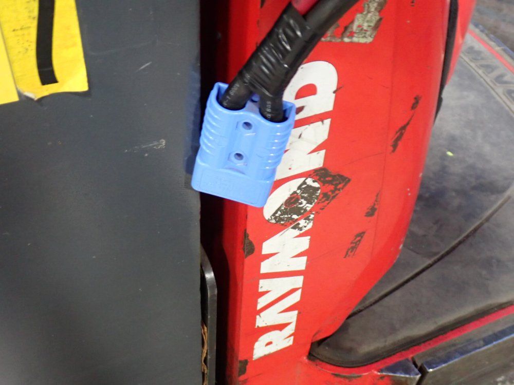 The Raymond Corporation 8,000 Lbs Riding Electric Pallet Jack - 8410