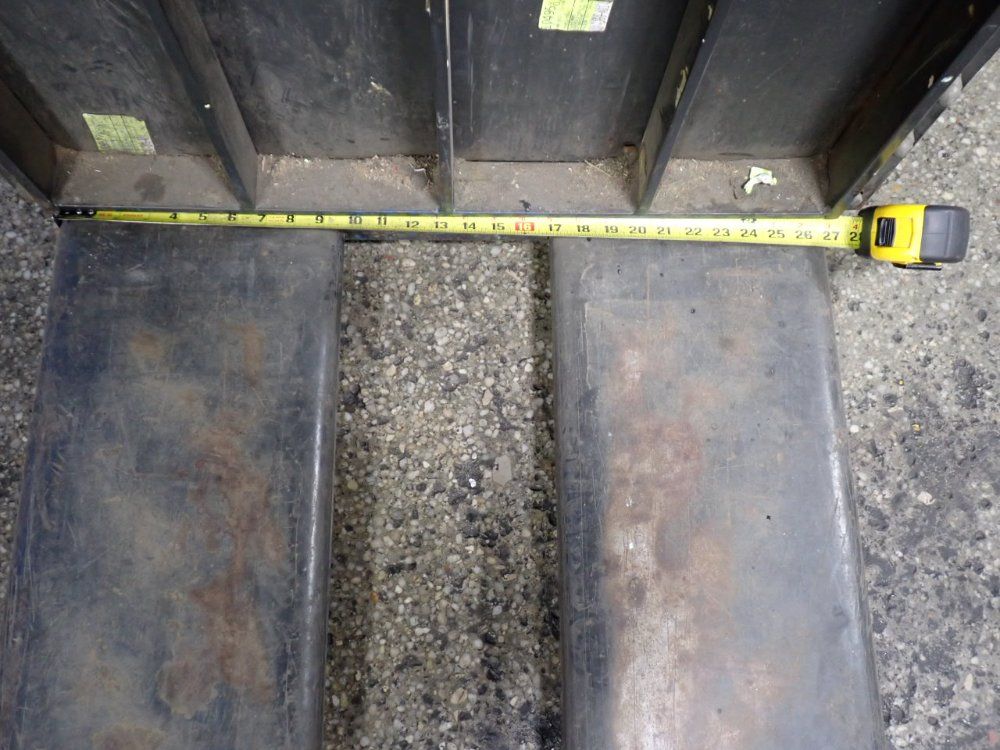 The Raymond Corporation 8,000 Lbs Riding Electric Pallet Jack - 8400