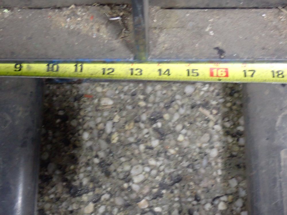 The Raymond Corporation 8,000 Lbs Riding Electric Pallet Jack - 8400