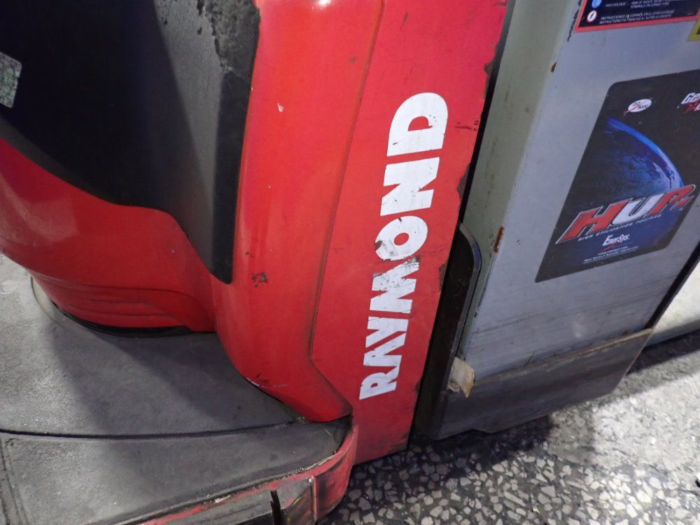 The Raymond Corporation 8000 Lbs Electric Pallet Jack - 8410