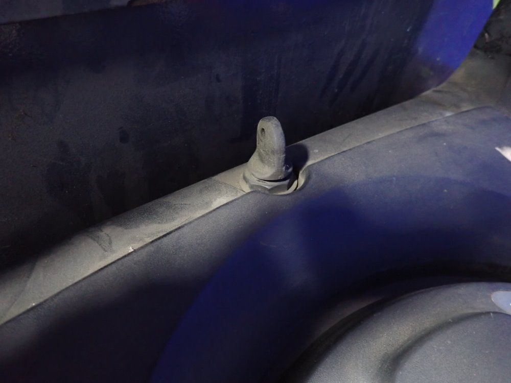 The Raymond Corporation 8000 Lbs Electric Pallet Jack - 8410