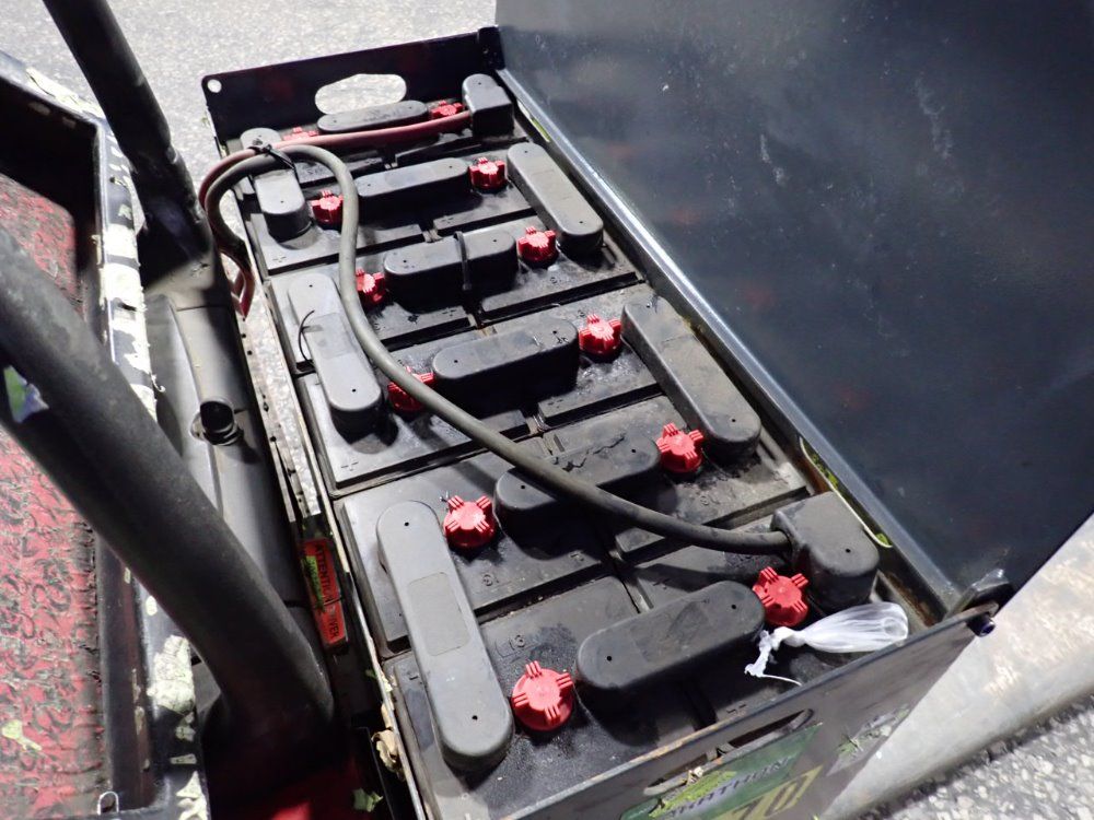 The Raymond Corporation 8000 Lbs Electric Pallet Jack - 8410