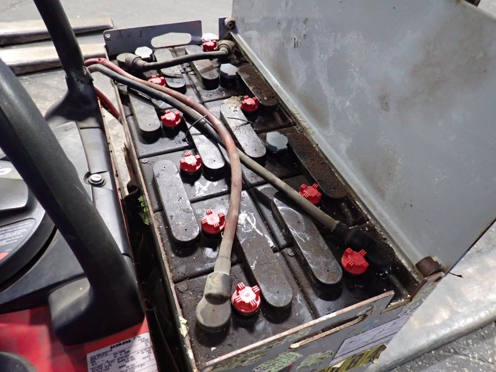 The Raymond Corporation 8000 Lbs Electric Pallet Jack - 8410