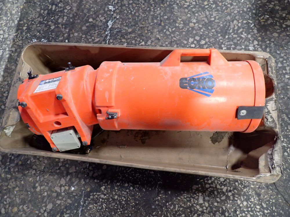 Ecko 8" Confine Space Blower
