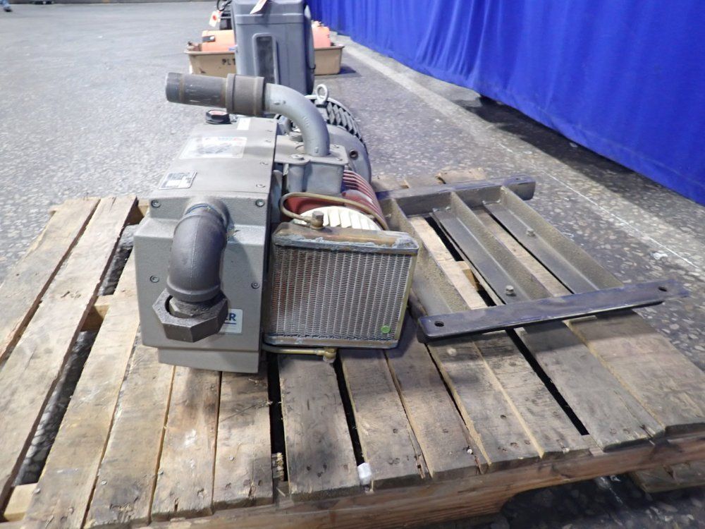 Becker 100/120 M^3h Vacuum Pump - U 4.100 Sa/k