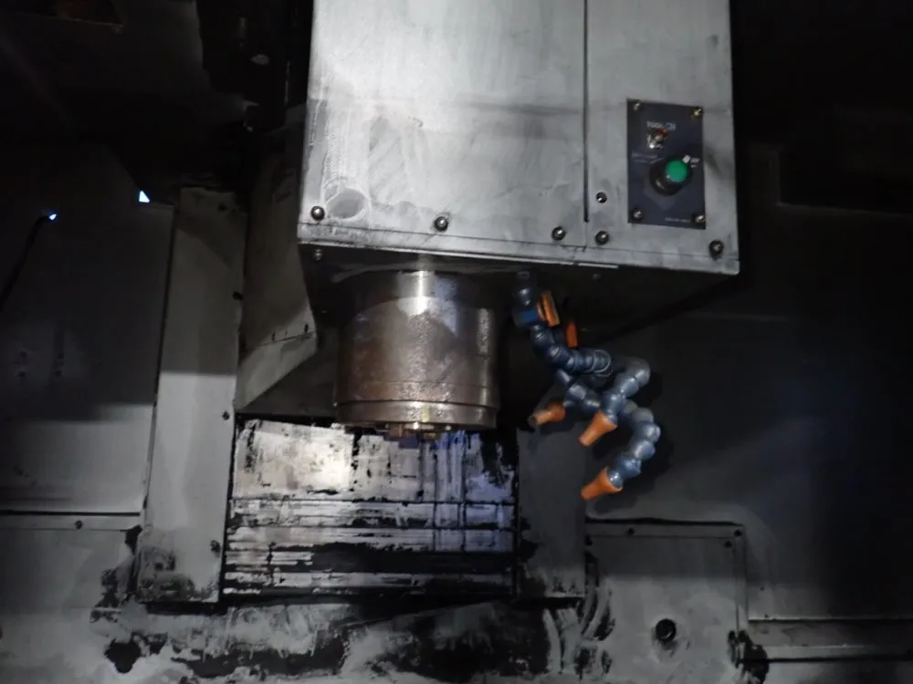 Hyundai Wia Corporation 25 1/2" X 63" Cnc Vmc - Vx650/40