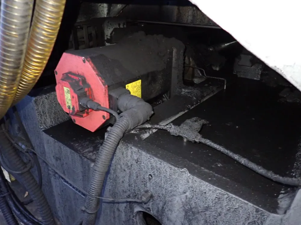 Hyundai Wia Corporation 25 1/2" X 63" Cnc Vmc - Vx650/40