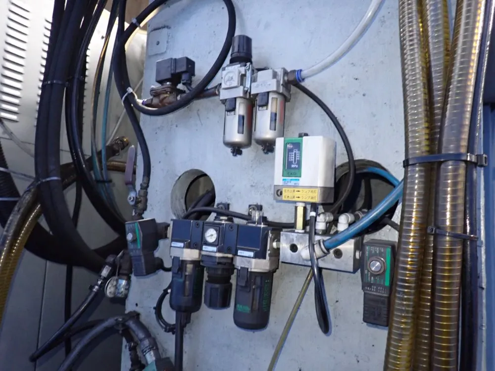 Hyundai Wia Corporation 25 1/2" X 63" Cnc Vmc - Vx650/40