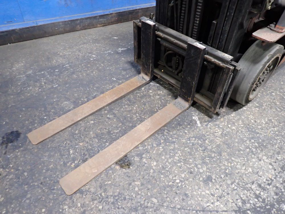 Toyota 3800 Propane Forklift - 7fgcu25