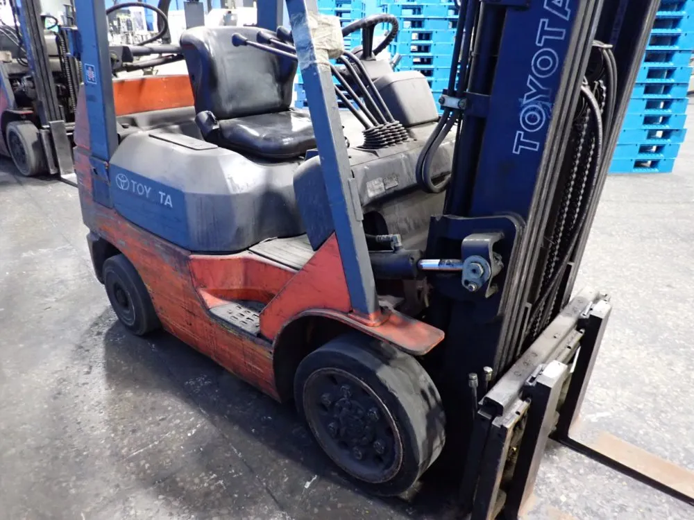 Toyota 3800 Propane Forklift - 7fgcu25
