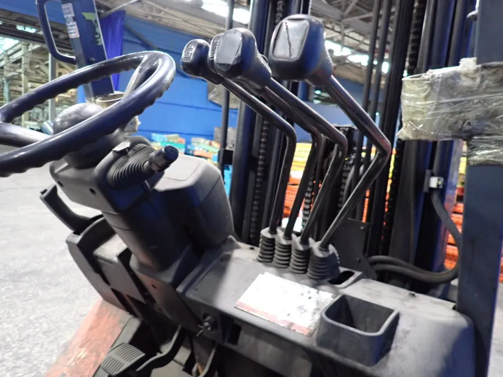 Toyota 3800 Propane Forklift - 7fgcu25