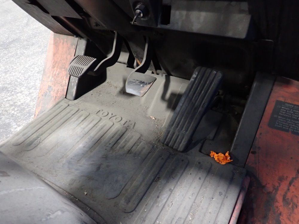 Toyota 3800 Propane Forklift - 7fgcu25