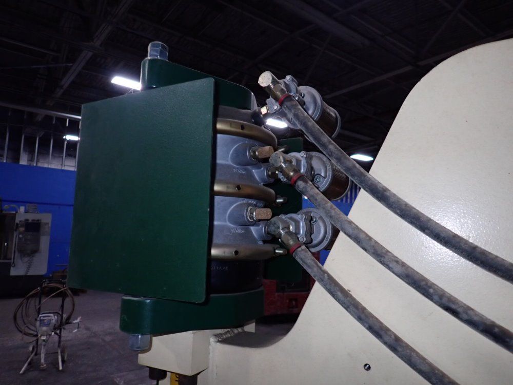 Norlok 24.5" Throat Clinching Machine - Ppsl 24-1