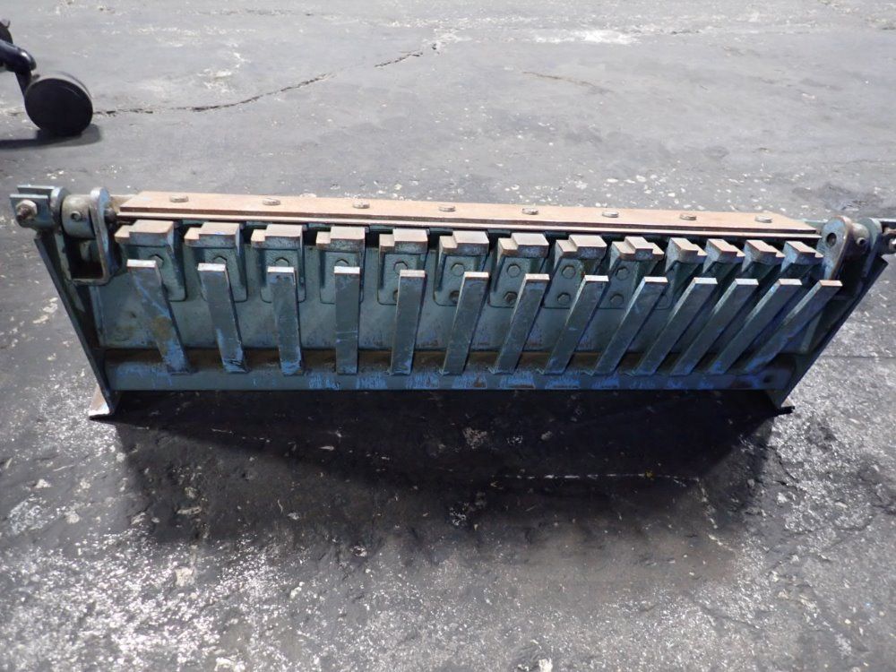 The Lockformer Company 24" Manual Cleat Bender