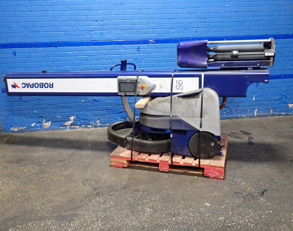 Robopac Robotic Stretch Wrapper - Robot S6