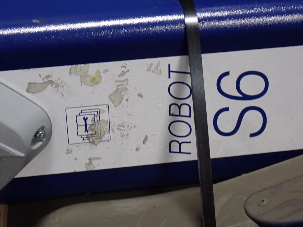 Robopac Robotic Stretch Wrapper - Robot S6