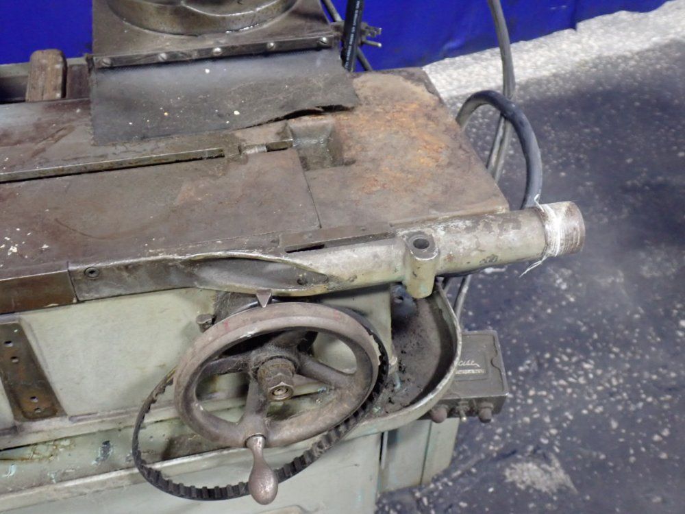 R-o Manufacturing Co 30"x 8" Tool & Cutter Grinder