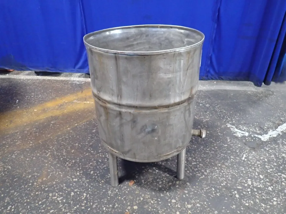 23" X 23" X 23" Tank