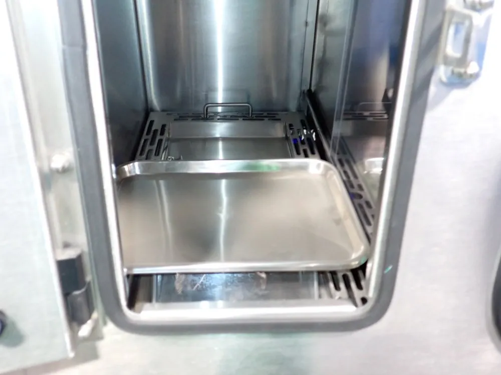 Germfree Laboratories 24" X 30" X 22" Chamber Containment Aseptic Isolator Laminar Flow Hood - Vf-4usp