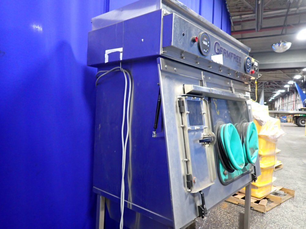 Germfree Laboratories 24" X 30" X 22" Chamber Containment Aseptic Isolator Laminar Flow Hood - Vf-4usp