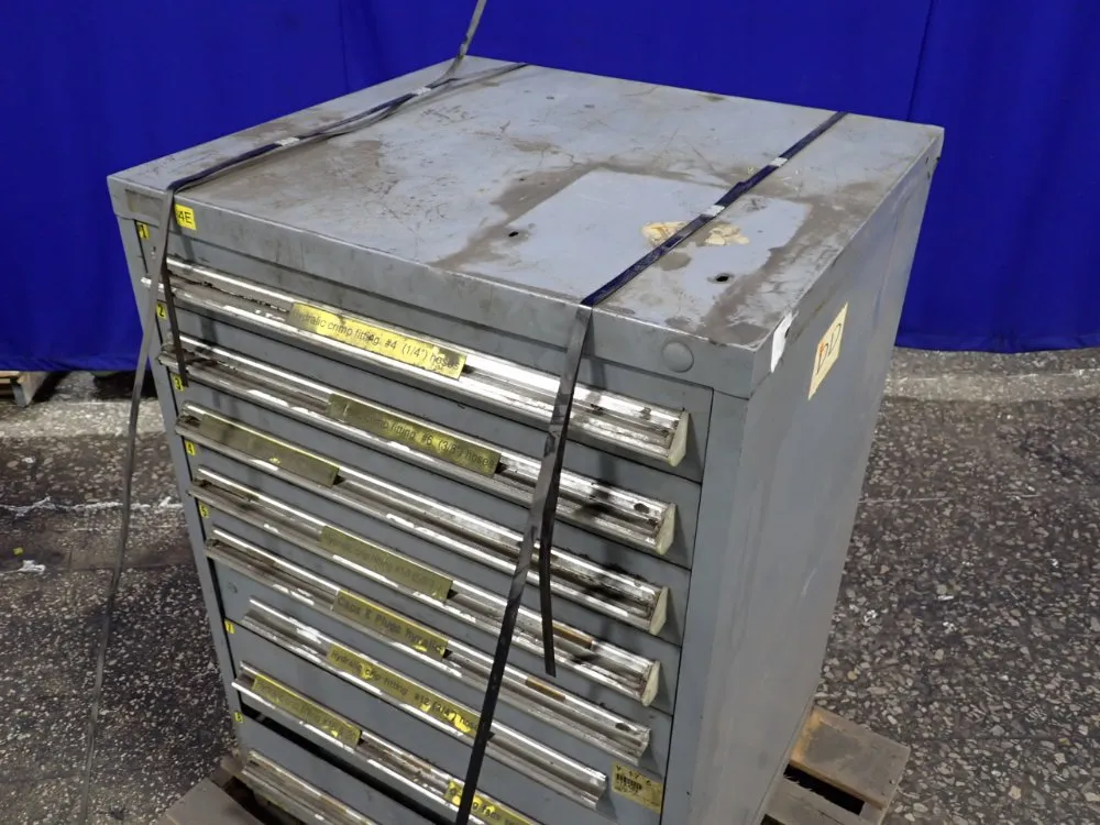 8 Drawers Tool Cabinet