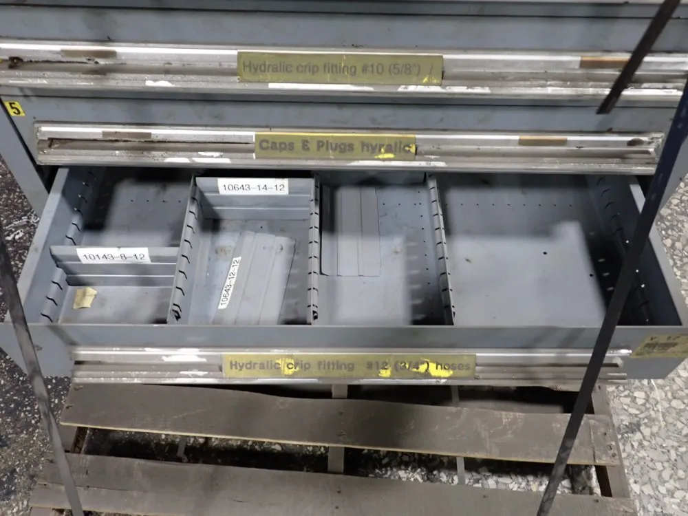 8 Drawers Tool Cabinet