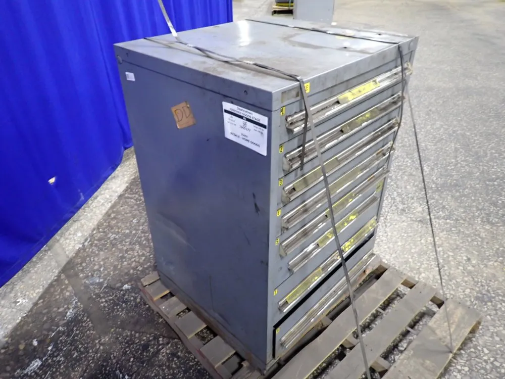 8 Drawers Tool Cabinet