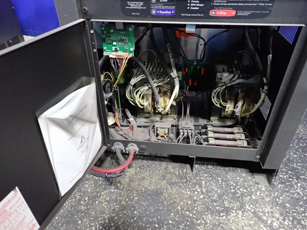 Quarterhorse 36 V / 750 Ah Battery Charger - Ohc018n750s9ds