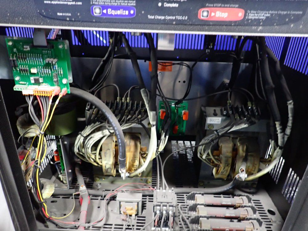 Quarterhorse 36 V / 750 Ah Battery Charger - Ohc018n750s9ds