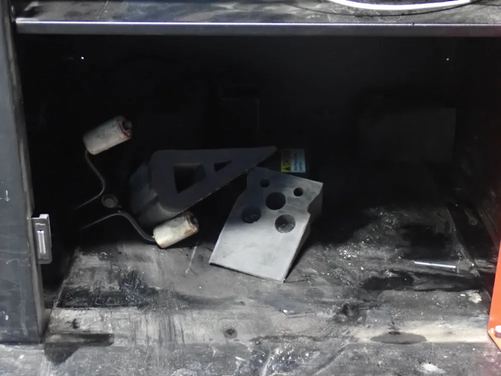 Snap-on Equipment Inc 10,000 Lbs Wheel Alignment System - Eewa550a