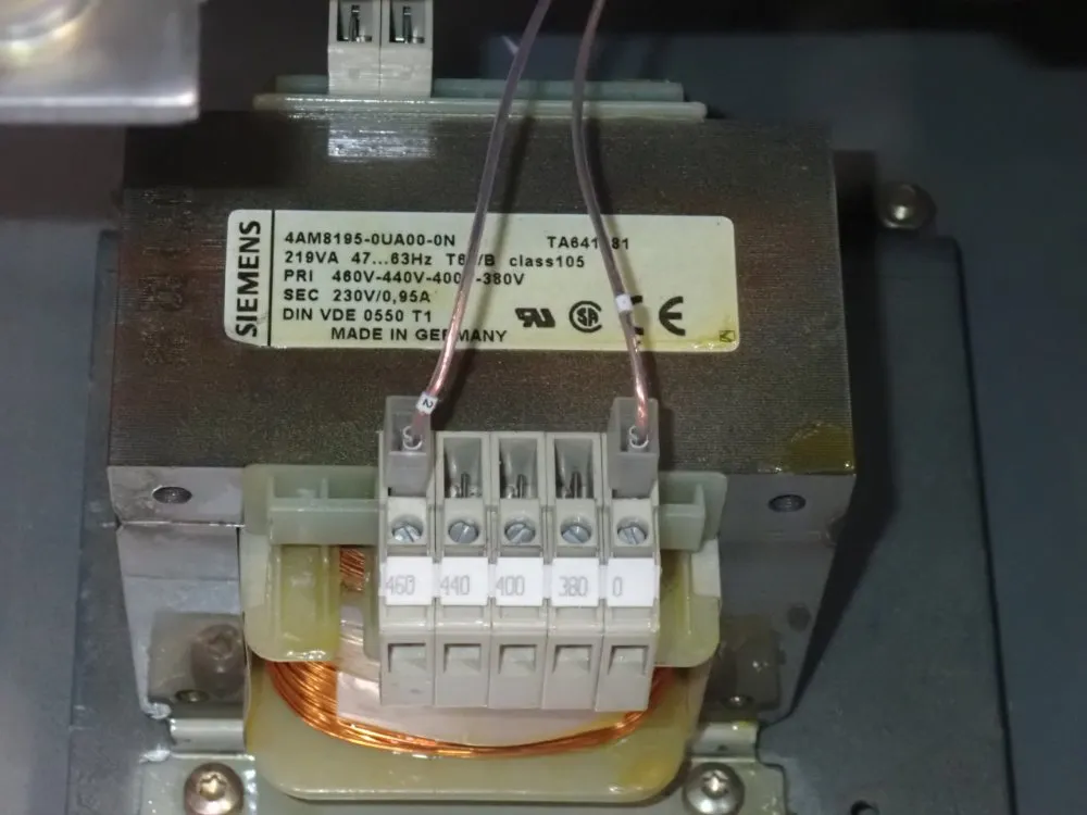 Siemens Ac Drive - 6se7032-1eg20-z