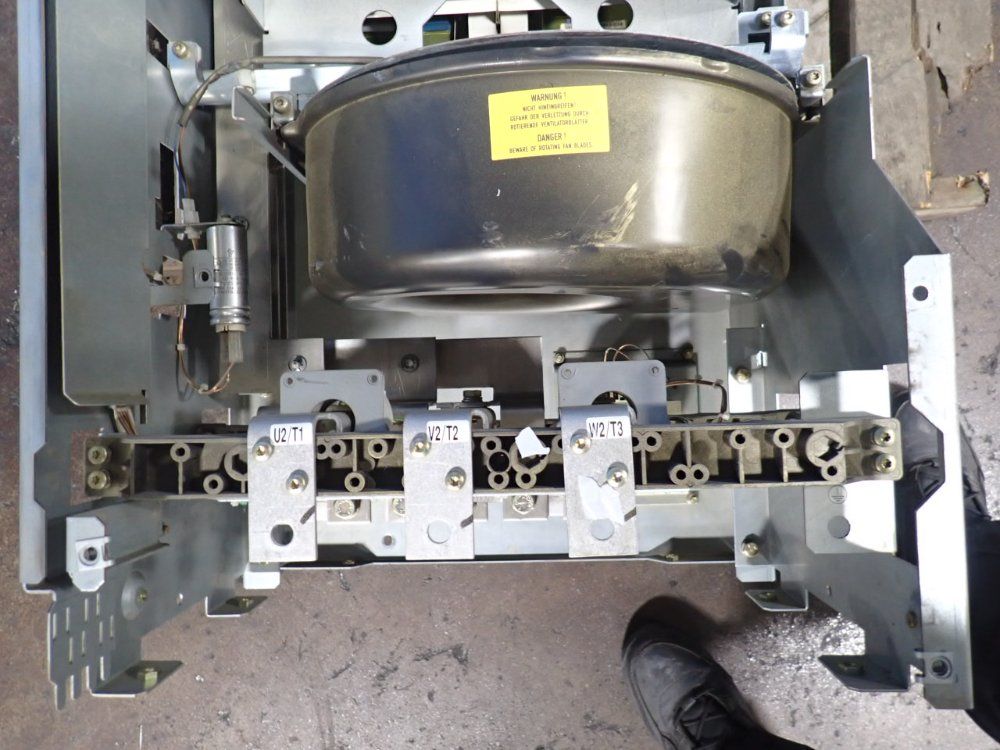 Siemens Ac Drive - 6se7032-1eg20-z