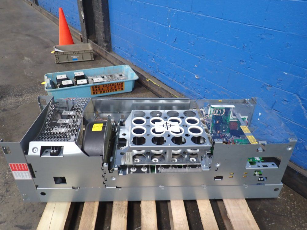 Siemens Ac Drive - 6se7032-1eg60-z